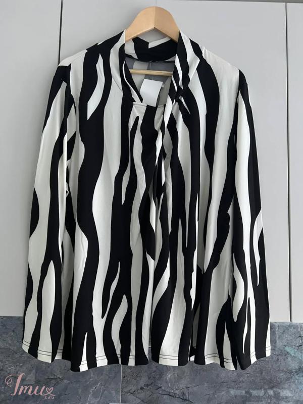 imusau.lt | parduodama Stilinga tampri palaid - 8eu 50\52d - krut 138++, klub 167++, ilgis 70cm, polyest\elast