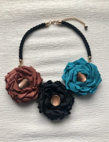 imusau.lt | listing Gėlių kaklo papuošalas