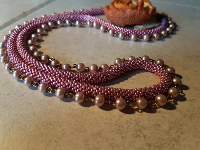 imusau.lt | listing 7. Rankų darbo kaklo papuošalas