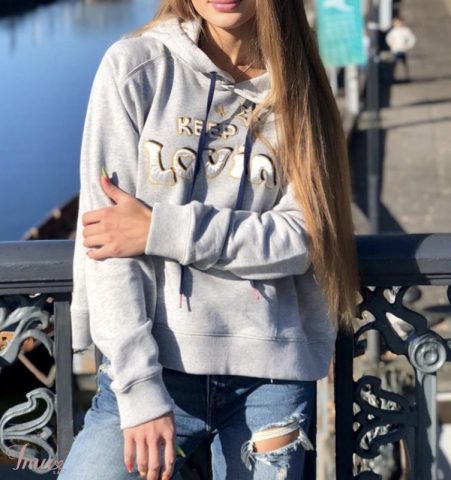 imusau.lt | parduodama Tommy Hilfiger & Gigi Hadid džemperis