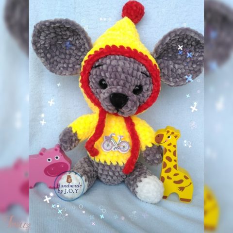 imusau.lt | parduodama Peliukas su geltonu kapišonu