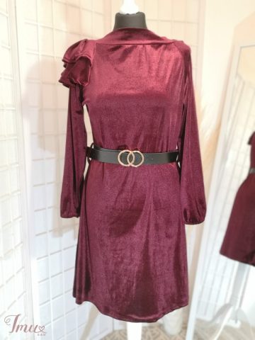 imusau.lt | parduodama Veliurine suknelyte su dirzeliu