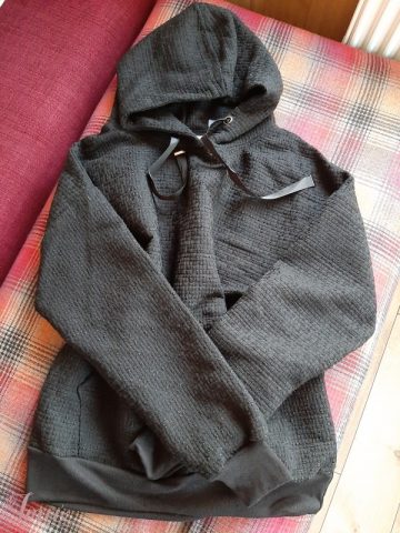 imusau.lt | parduodama Juodas džemperis