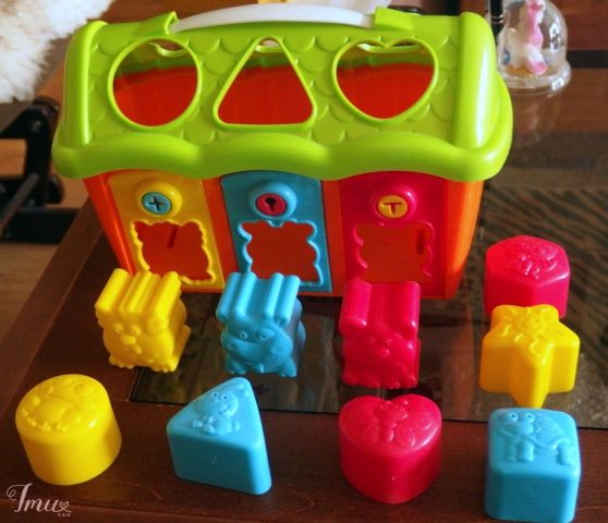 imusau.lt | parduodama Spalvingas namelis rūšiuoklė su formelėmis