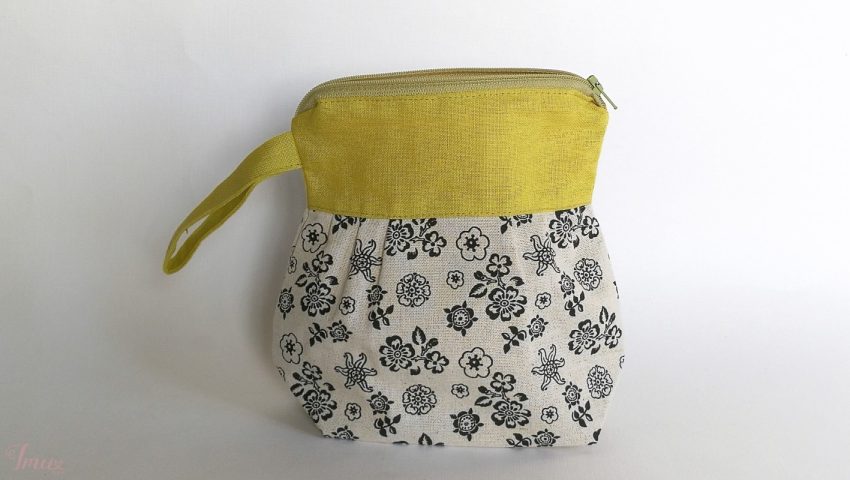 imusau.lt | parduodama Kosmetinė „Gėlėta“