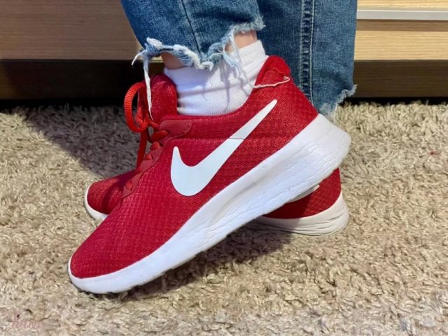 imusau.lt | listing Nike raudoni batai