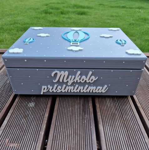 imusau.lt | parduodama Medinė personalizuota prisiminimų dėžutė