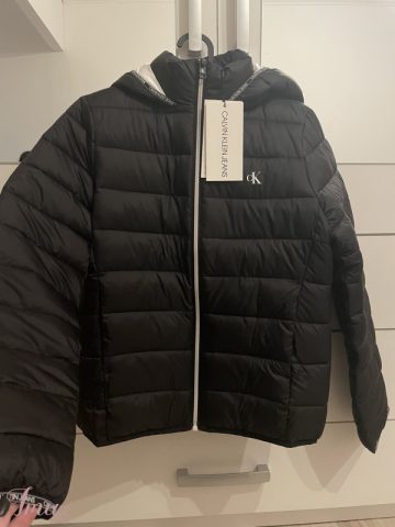 imusau.lt | parduodama Calvin Klein striukė