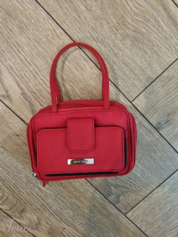 imusau.lt | listing Raudona maža  ,,New York'' rankinė