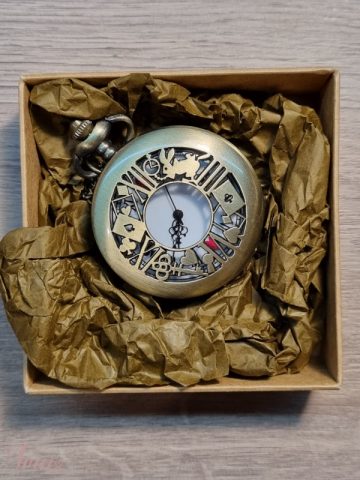 imusau.lt | parduodama Kišeninis laikrodukas - Alisa stebuklų šalyje