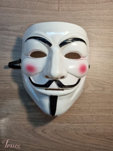 imusau.lt | parduodama Anonymous kaukė