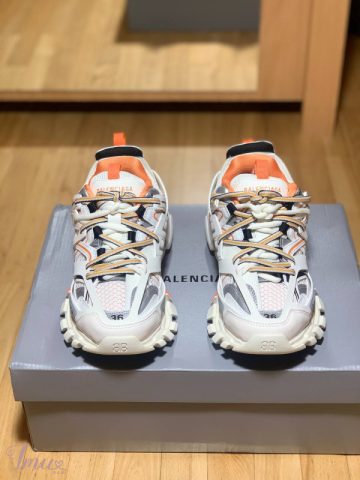 imusau.lt | parduodama Balenciaga Track