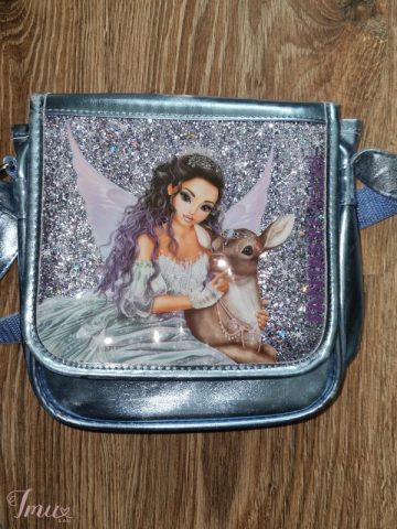 imusau.lt | listing ,,FantasyModel" rankinė per petį