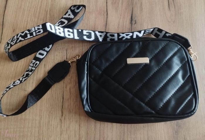 imusau.lt | parduodama juoda rankinė per petį