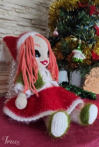 imusau.lt | parduodama Nerta Kalėdinė lėlė su drabužiais