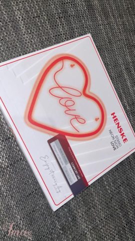 imusau.lt | parduodama Šviečiantis LED neoninis ženklas ,,Love''