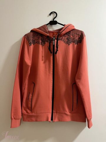 imusau.lt | parduodama Džemperis su užtrauktuku